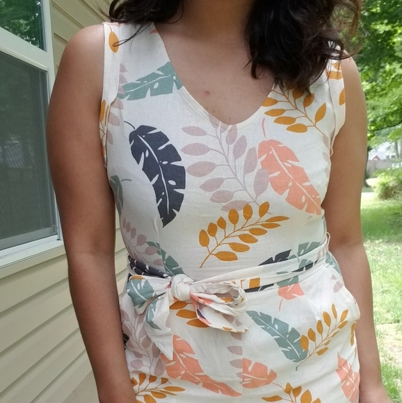 AVANT-GARDE CREAM LEAF PRINT JUMPSUIT - Picture 9 of 9